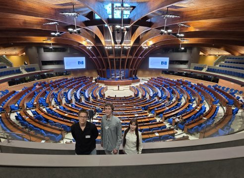 Demokratijos žinių konkurso nugalėtojų vizitas Strasbūre 2026-06-23